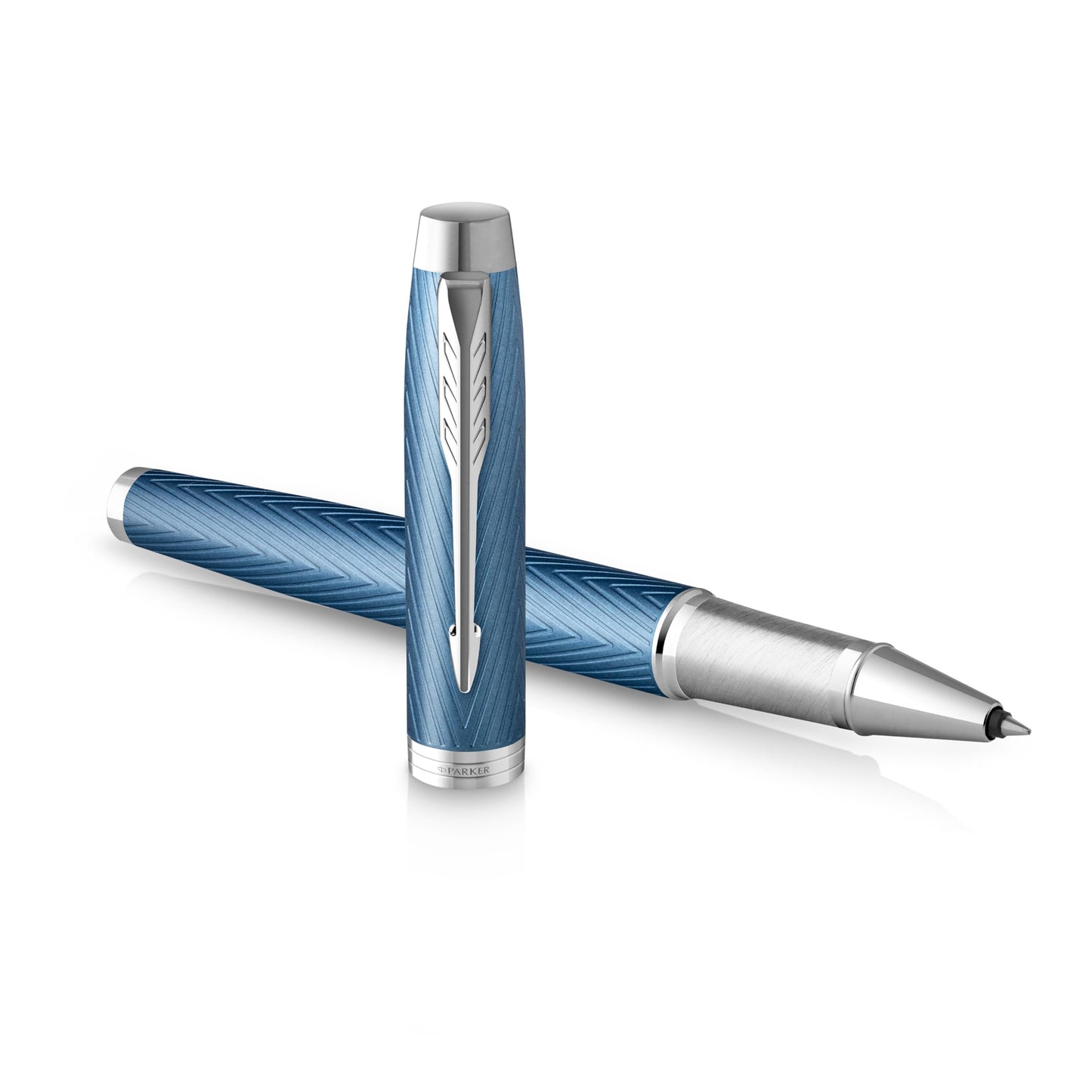 Coffret Parker IM Duo | Stylo Plume, stylo bille et étui à Stylo | Finition acier inoxydable avec garnitures chromées | Pointe moyenne | Recharges d’encre bleue | Le cadeau de fin d’études idéal