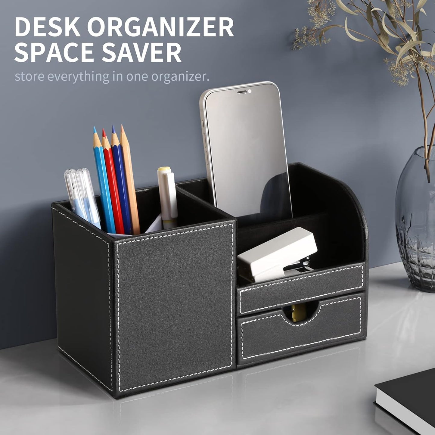 GORESE Organisateur de Bureau, Rangement de Bureau en Cuir Pot à Crayons Porte-Stylo Peu Encombrant, 4 Compartiments de Stylos, Agrafeuses, Dossiers, Notes Autocollantes, Téléphones(Noir 1)